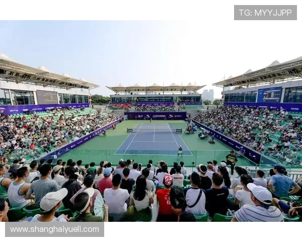 武汉网球队心理素质揭秘：如何在赛场上保持冷静与专注